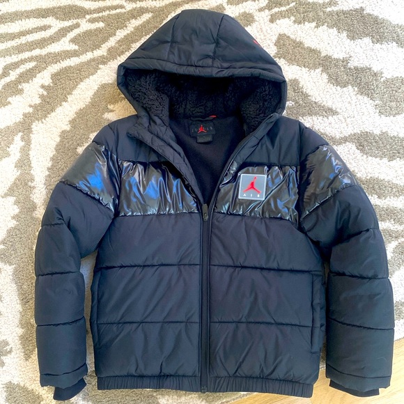 Nike Air Jordan black puffer jacket sz youth medium - Picture 1 of 4